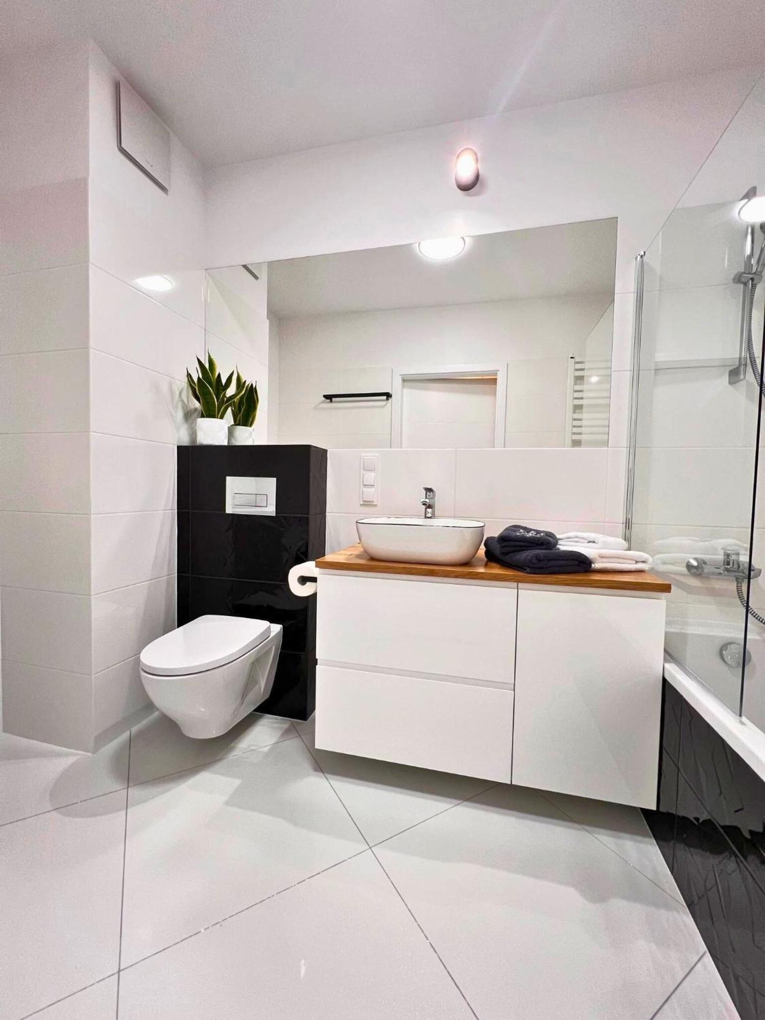 Apartament Purple Познань Екстер'єр фото
