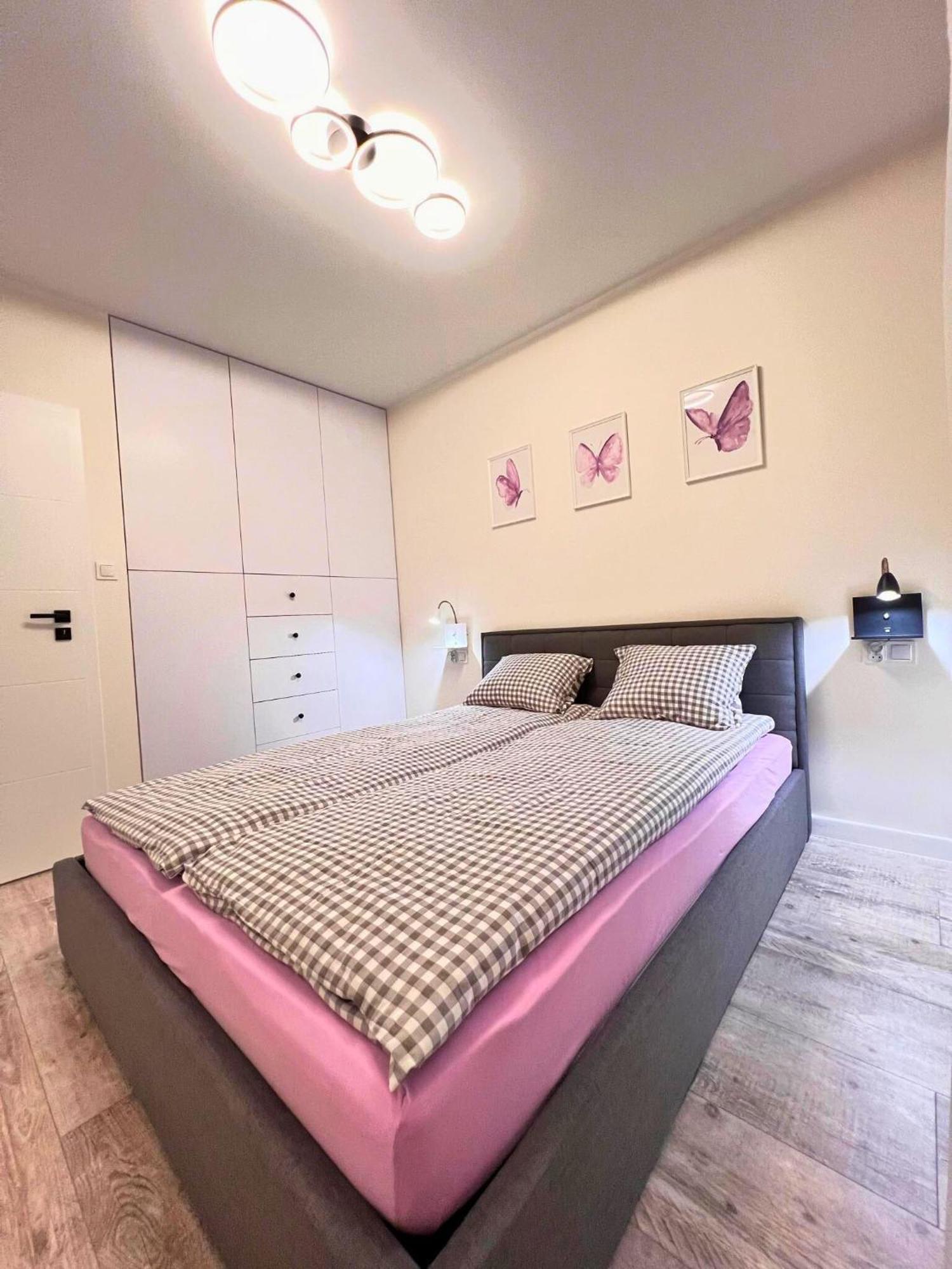 Apartament Purple Познань Екстер'єр фото